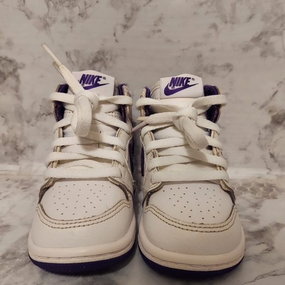 Pre-owned 2021 Jordan 1 retro high OG - Picture 3 of 11